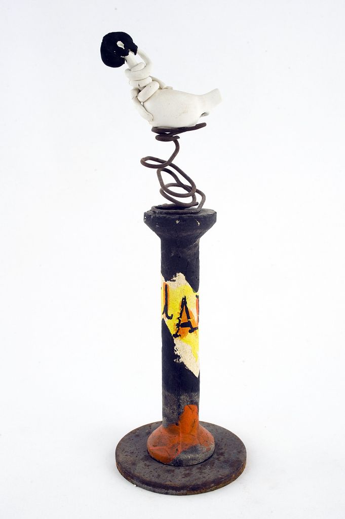 Uccellino sulla colonna, uccello (fischietto, a fessura interna, strumenti musicali) di Sartori Vania - laboratorio (1996)