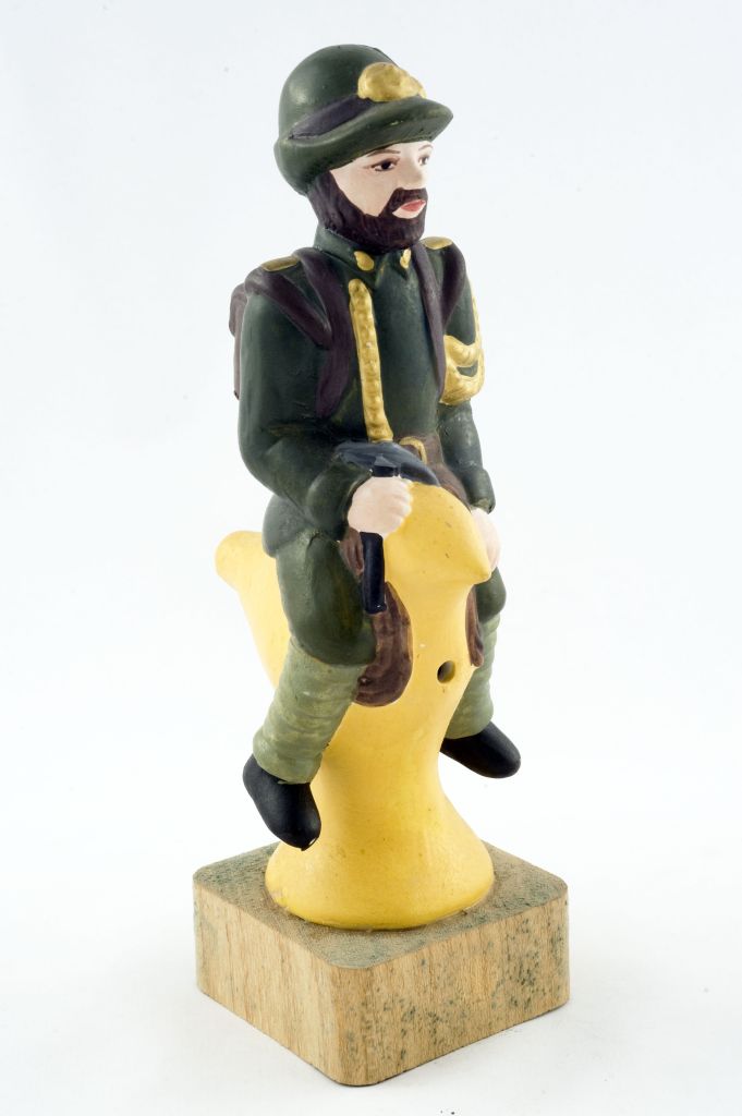 Alpino, figura maschile su uccello (fischietto, a fessura interna, strumenti musicali) di Faggion Beniamino - bottega (1997)