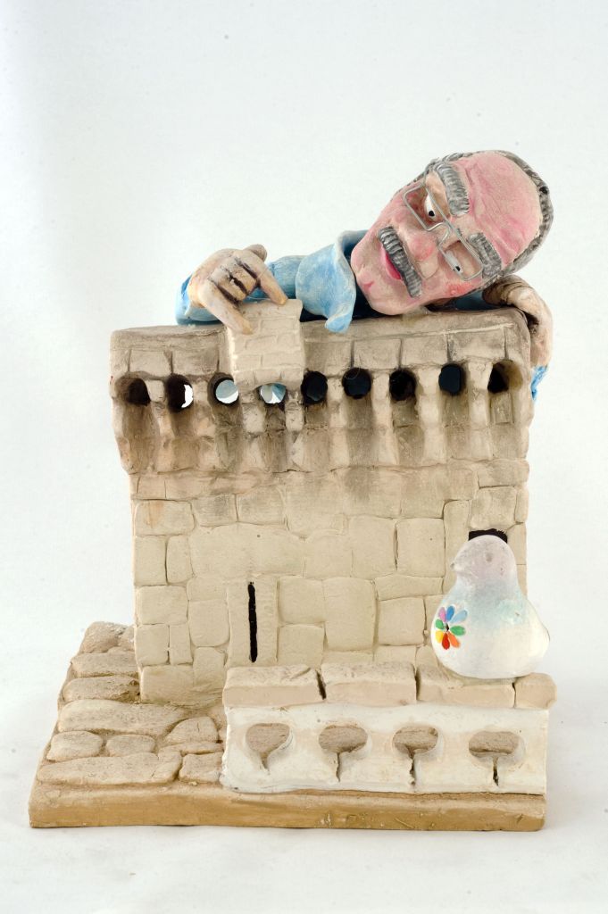 Finalmente sulla torre, uomo su una torre (fischietto, a fessura interna, strumenti musicali) di Lombardo Antonio - laboratorio (2007)