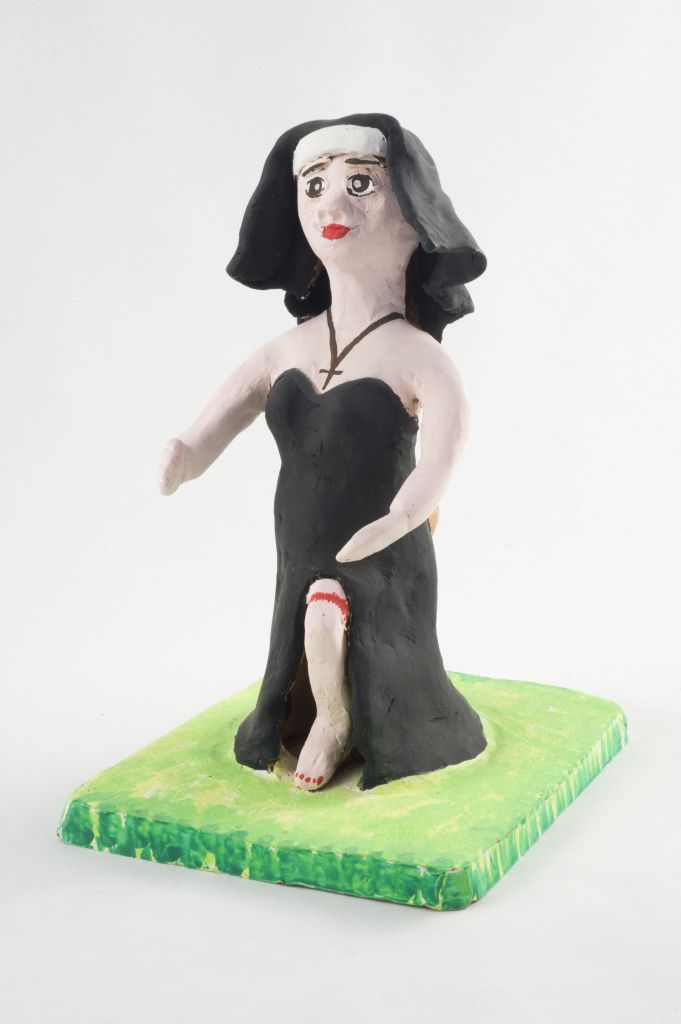 Non per denaro ma per vocazione, suora (fischietto, a fessura interna, strumenti musicali) di Perrino Annarita - scuola (2011)