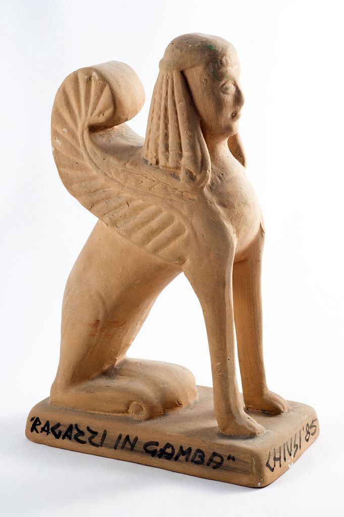 Stile Greco, figura fantastica (fischietto, a fessura interna, strumenti musicali) di Diaferio Michele - laboratorio (1995)