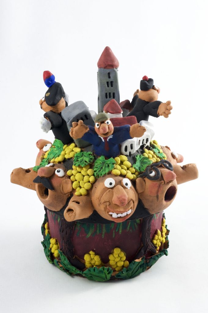 Rutigliano, tinozza con volti umani e abitazioni (fischietto, a fessura interna, strumenti musicali) di Altieri Trifone - laboratorio (2005)