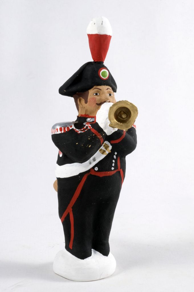 Fanfara dei carabinieri, Carabiniere con tromba (fischietto, a fessura interna, strumenti musicali) di ModoleseTeodoro - laboratorio (2013)