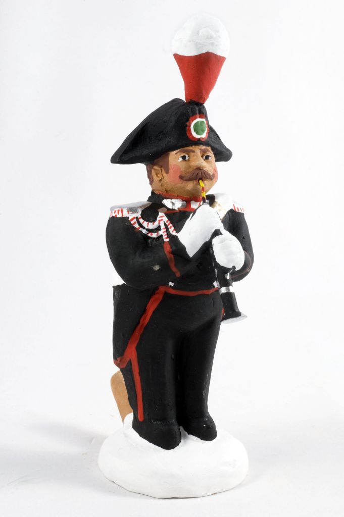 Fanfara dei carabinieri, Carabiniere con oboe (fischietto, a fessura interna, strumenti musicali) di ModoleseTeodoro - laboratorio (2013)