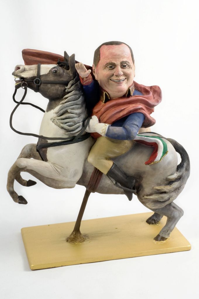 P.D.L.: Per Dio liberaci… dalla crisi, uomo su cavallo bianco (fischietto, a fessura interna, strumenti musicali) di Dilorenzo Giuseppe - laboratorio (2009)