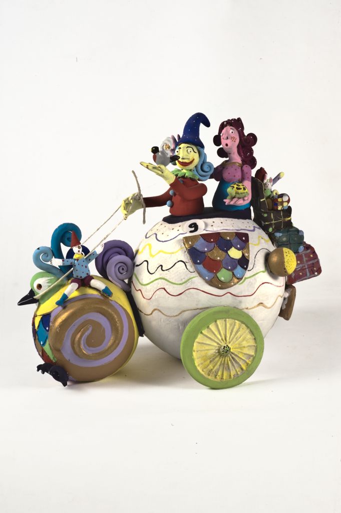 Il carro della gioia, carro con figure fantastiche (fischietto, a fessura interna, strumenti musicali) di Ippolito Giovanni - laboratorio (2010)
