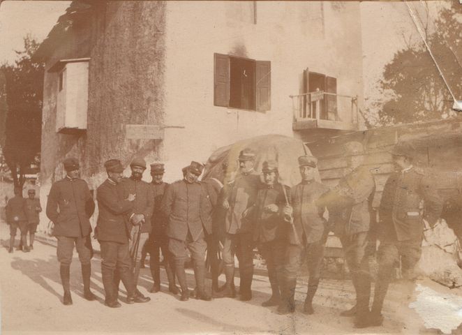 Soldati-Ritratto fotografico (positivo) di anonimo (primo quarto XX)