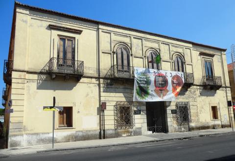 Palazzo Nieddu del Rio (palazzo, gentilizio) - Locri (RC) 