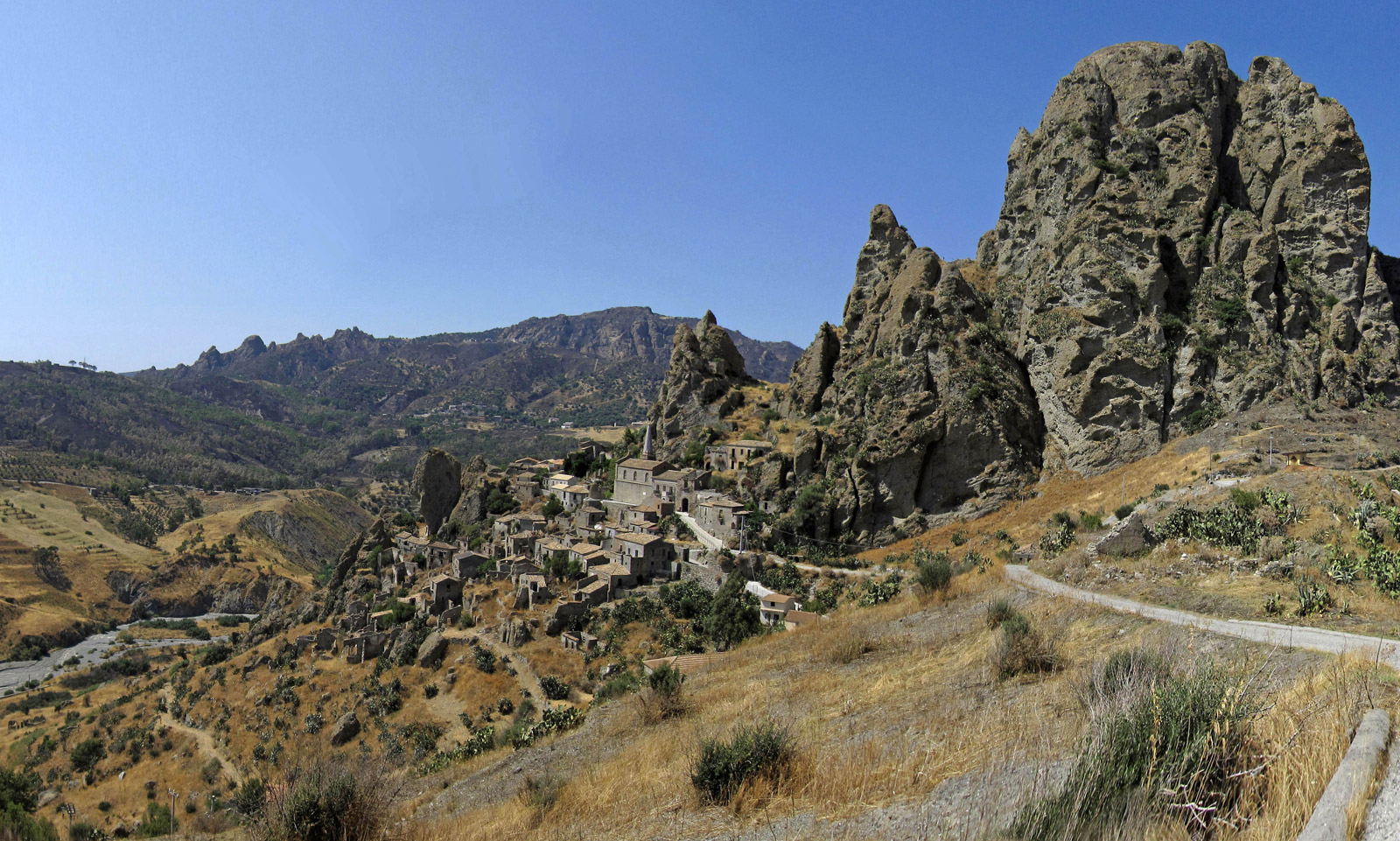 Castello di Pentedattilo (castello, medievale) - Melito di Porto Salvo (RC)  (XII)