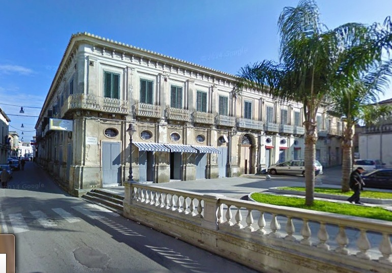 Palazzo Loschiavo (palazzo, privato) - Taurianova (RC) 