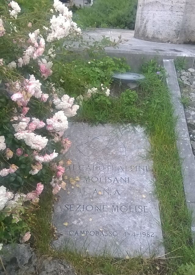 lapide commemorativa - ambito molisano (seconda metà XXI)