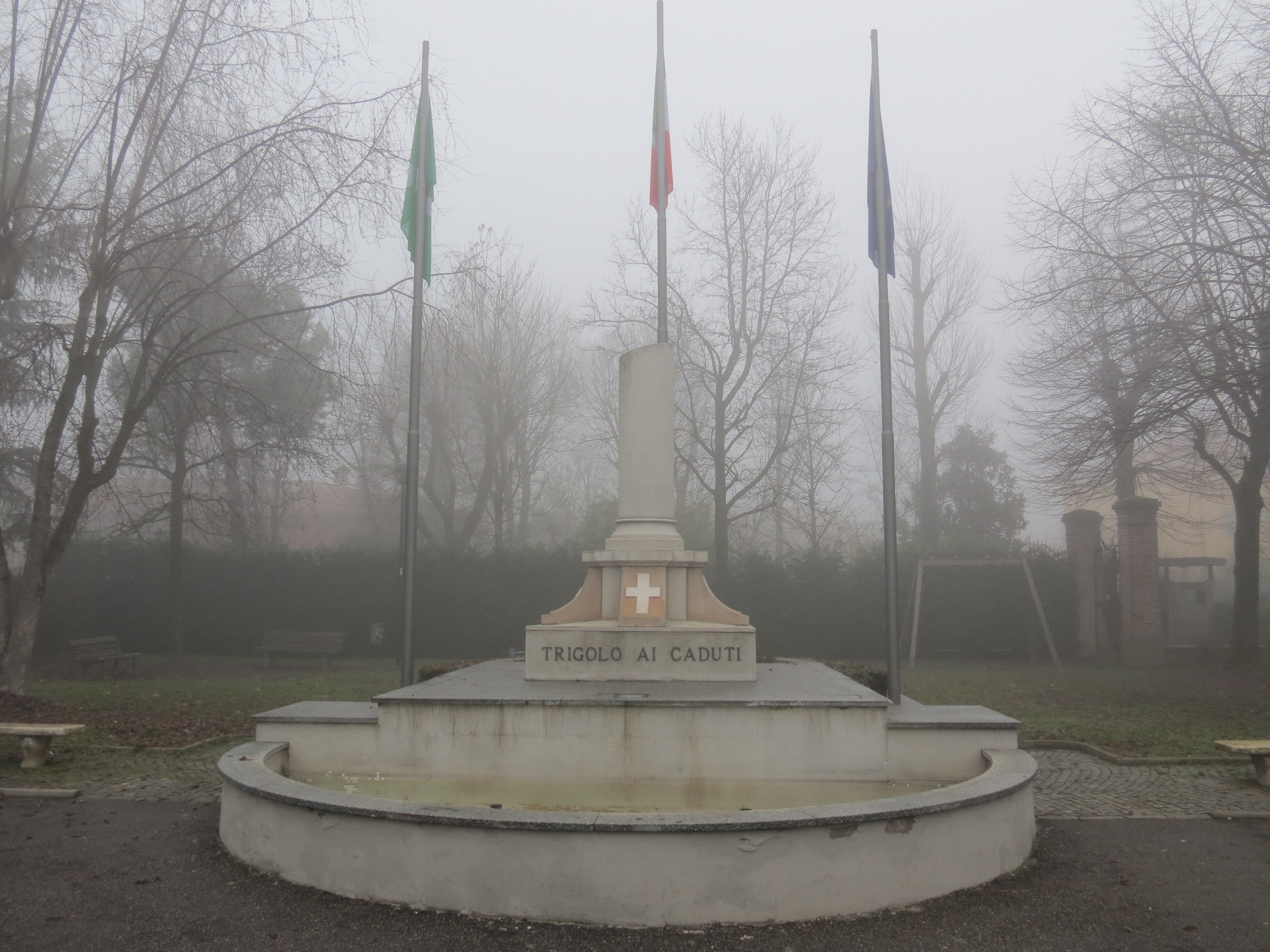 monumento ai caduti - a colonna spezzata - ambito italiano (sec. XX)