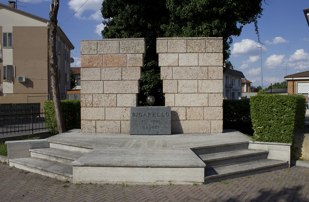 monumento ai caduti, opera isolata - ambito italiano (secc. XX/ XXI)