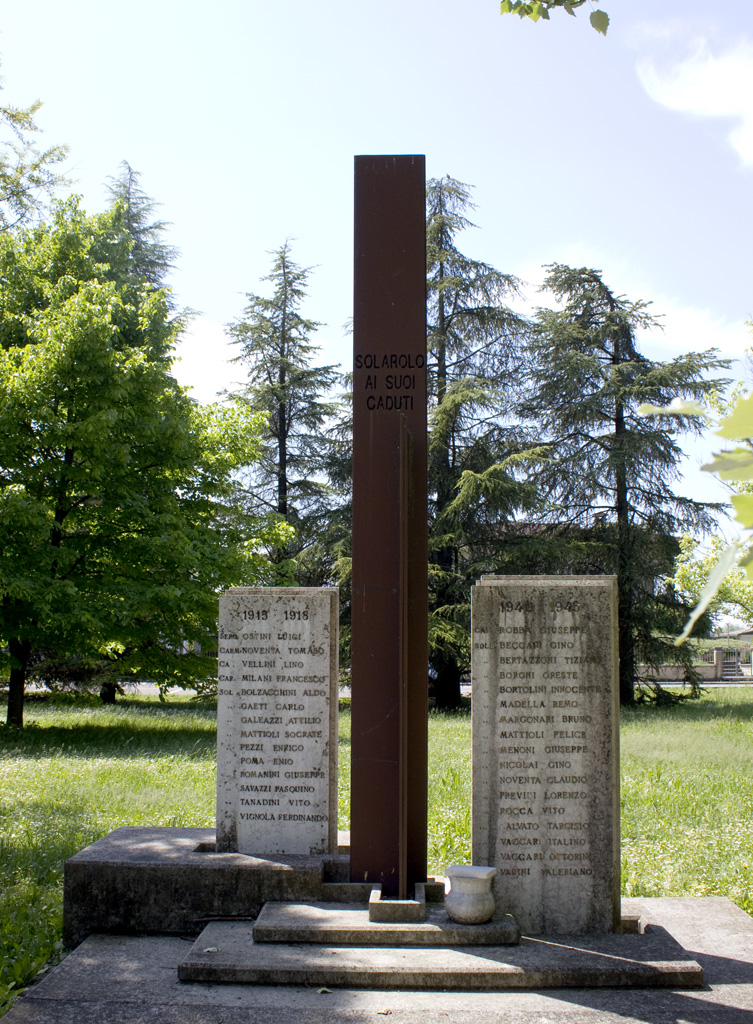 monumento ai caduti - a stele, opera isolata - ambito italiano (secc. XX/ XXI)