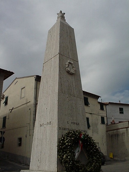 soggetto assente (monumento ai caduti - ad obelisco) - ambito toscano (prima metà sec. XX)
