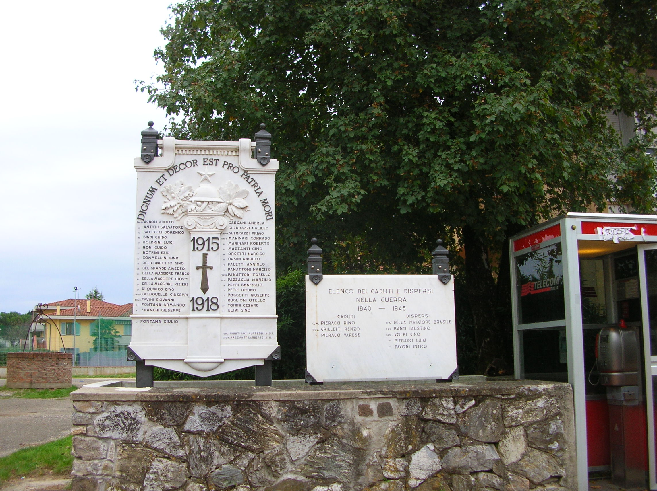 monumento ai caduti - a lapide - ambito toscano (sec. XX)