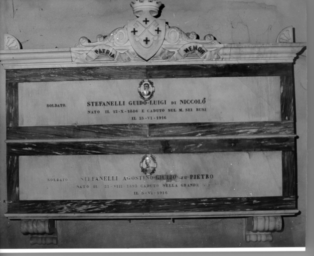 soggetto assente (monumento ai caduti - a lapide, serie) - bottega toscana (sec. XX)