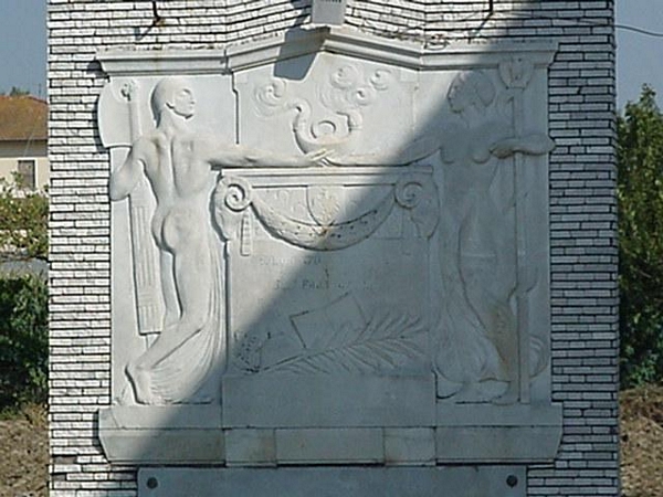 Scena di sacrificio (monumento ai caduti - a lapide) - ambito toscano (prima metà sec. XX)