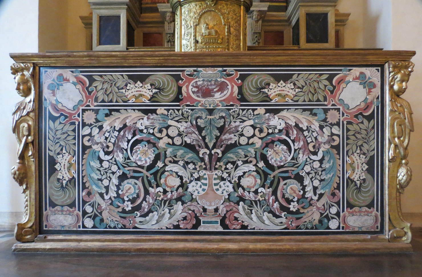 motivi decorativi a girali vegetali (paliotto, elemento d'insieme) di Jacobus Proffit Parisiensis (sec. XVII)