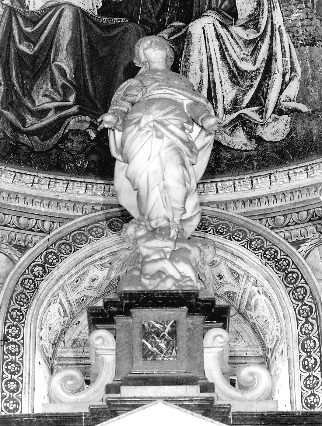 Madonna Assunta (statua, elemento d'insieme) di Bellandi Giovanni (attribuito) (prima metà sec. XVII)