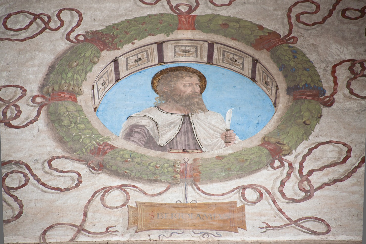 San Bartolomeo (dipinto murale, elemento d'insieme) di Bernardino di Stefano da Fossano detto Bergognone Bernardino (attribuito) (sec. XV)