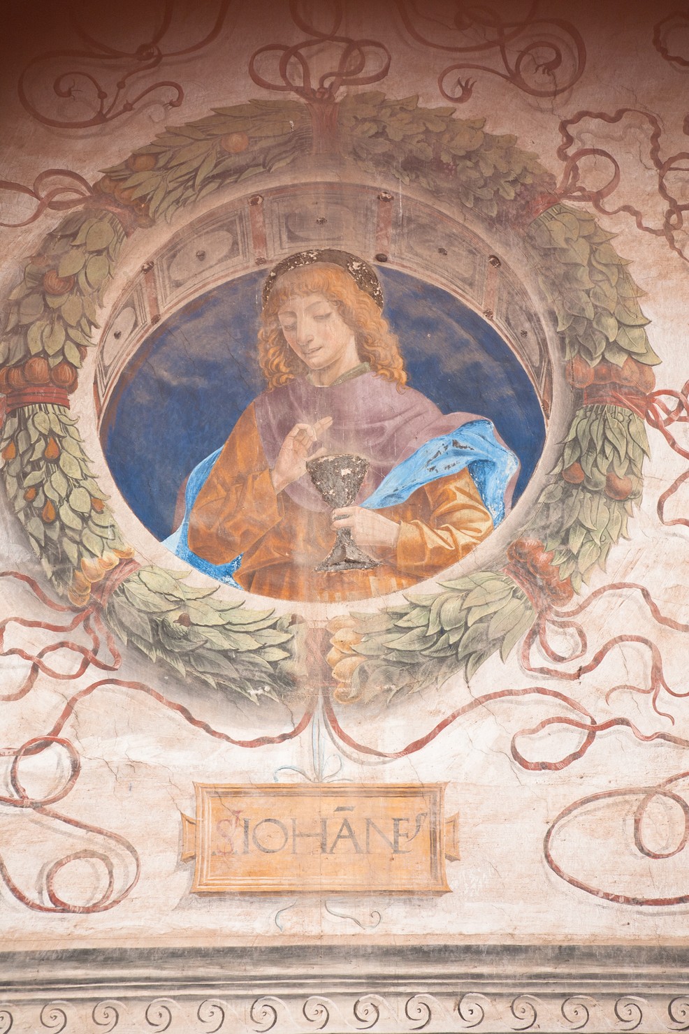 San Giovanni Evangelista (dipinto murale, elemento d'insieme) di De Mottis Iacopino (attribuito) (sec. XV)
