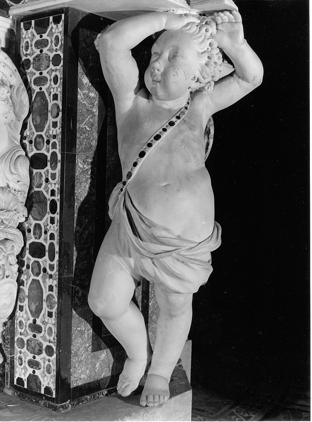 putto (statua, elemento d'insieme) di Maestri Giovanni Battista detto Volpino (attribuito) (sec. XVII)