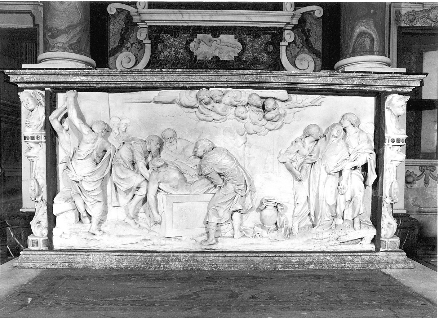 deposizione di Cristo nel sepolcro (paliotto - a pannello scenografico, elemento d'insieme) di Maestri Giovanni Battista detto Volpino (attribuito) (sec. XVII)