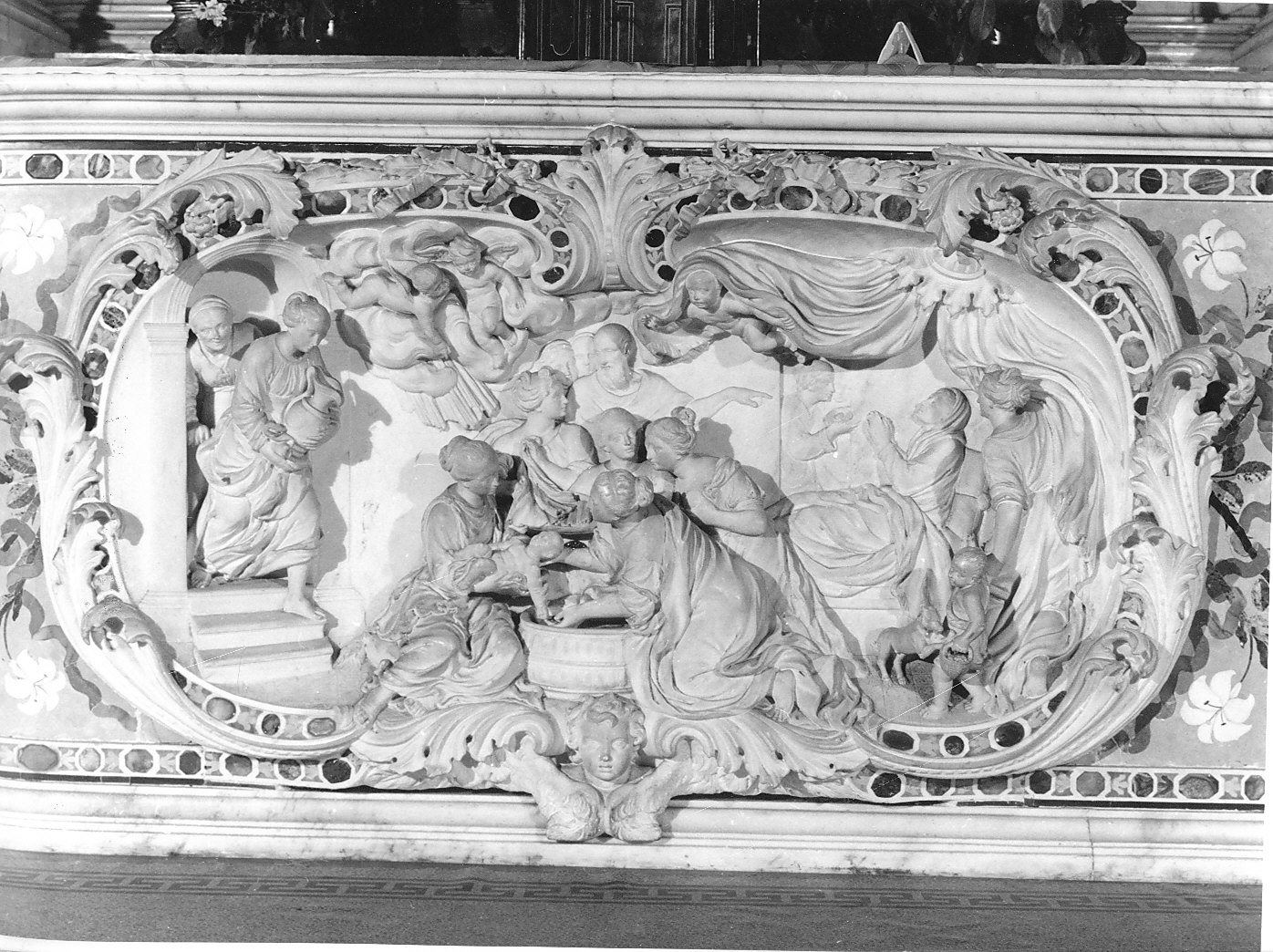 nascita di Maria Vergine (rilievo, elemento d'insieme) di Rusnati Giuseppe (attribuito) (sec. XVII)