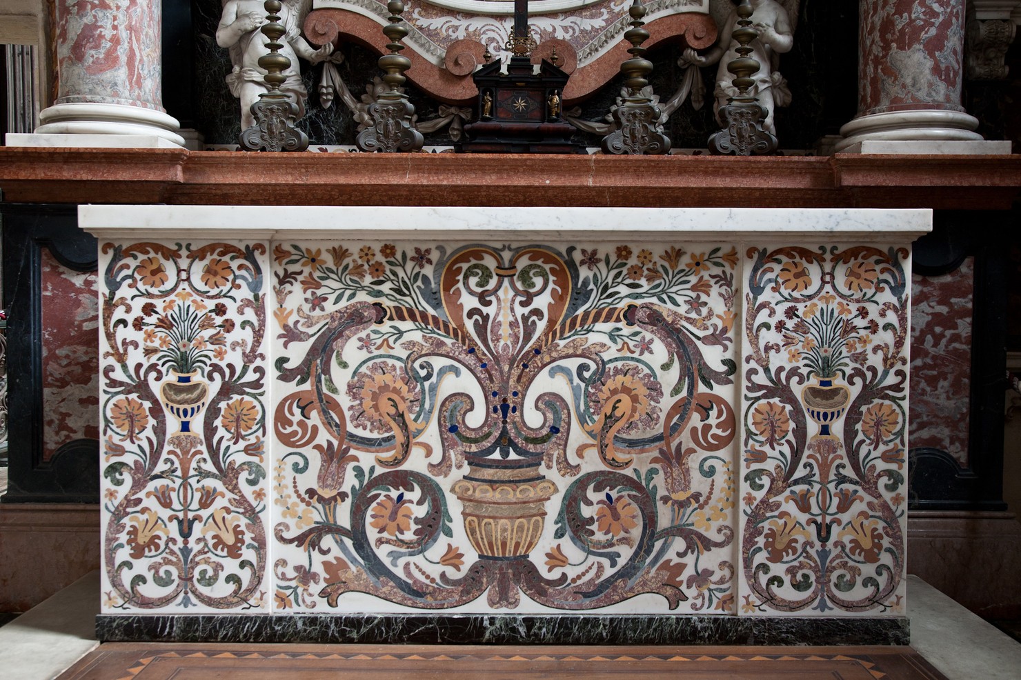 paliotto, elemento d'insieme di Sacchi Valerio (attribuito) (sec. XVII)