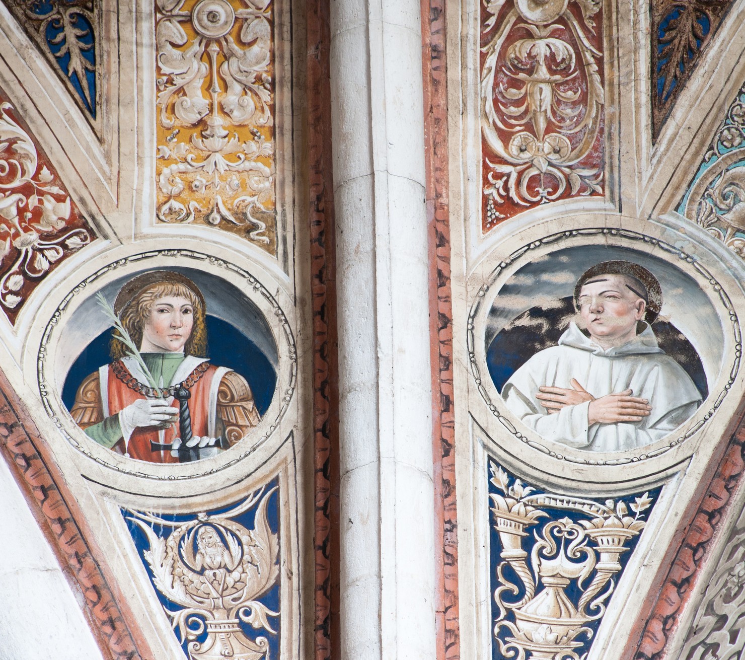 Santo martire con la spada e Santo certosino (dipinto murale, elemento d'insieme) di Zenale Bernardino (attribuito) (sec. XV)