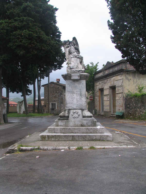 Allegoria della morte del soldato (monumento ai caduti) - ambito toscano (sec. XX)