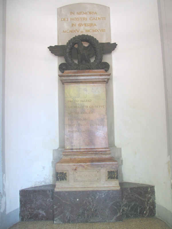 Allegoria della Vittoria come aquila (monumento ai caduti) di Ricci Pietro (sec. XX)
