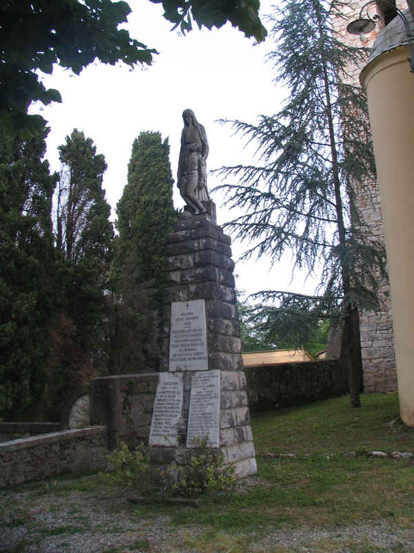 Allegoria della morte del soldato (monumento ai caduti - a cippo) - ambito toscano (primo quarto sec. XX)