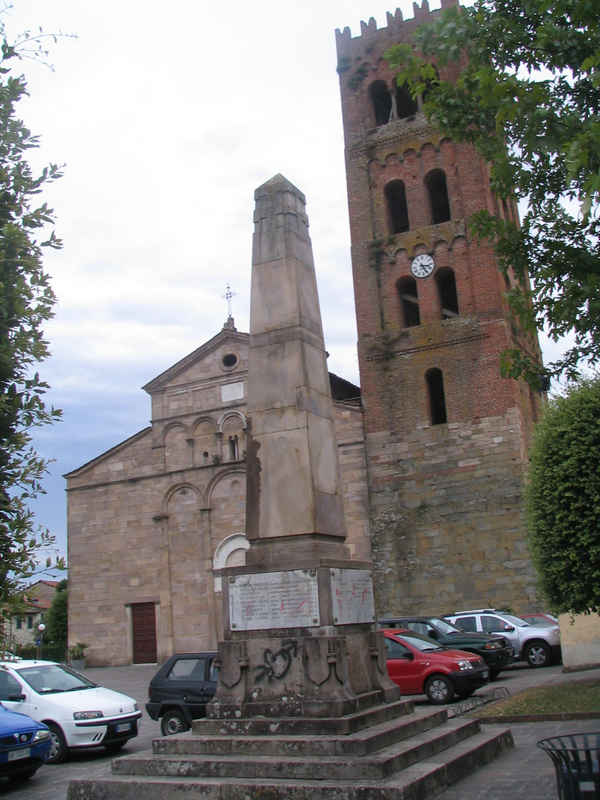 monumento ai caduti - ad obelisco di Baccelli Giuseppe (sec. XX)