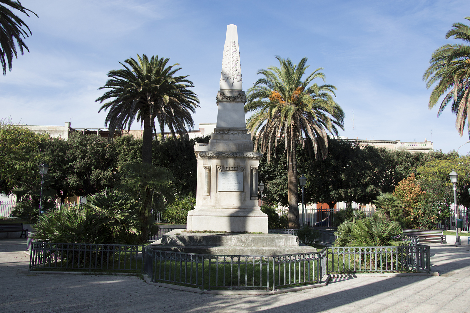 allegoria della Vittoria (monumento ai caduti - a obelisco) - ambito italiano (sec. XX)