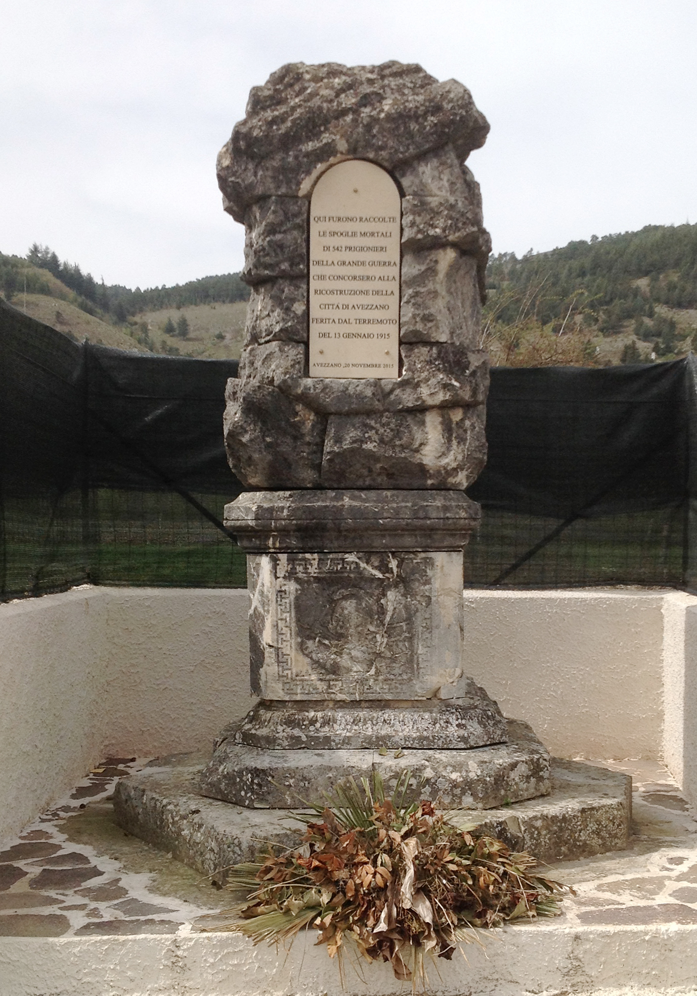 nessun soggetto (monumento ai caduti - a cippo) - ambito abruzzese (primo quarto XXI)
