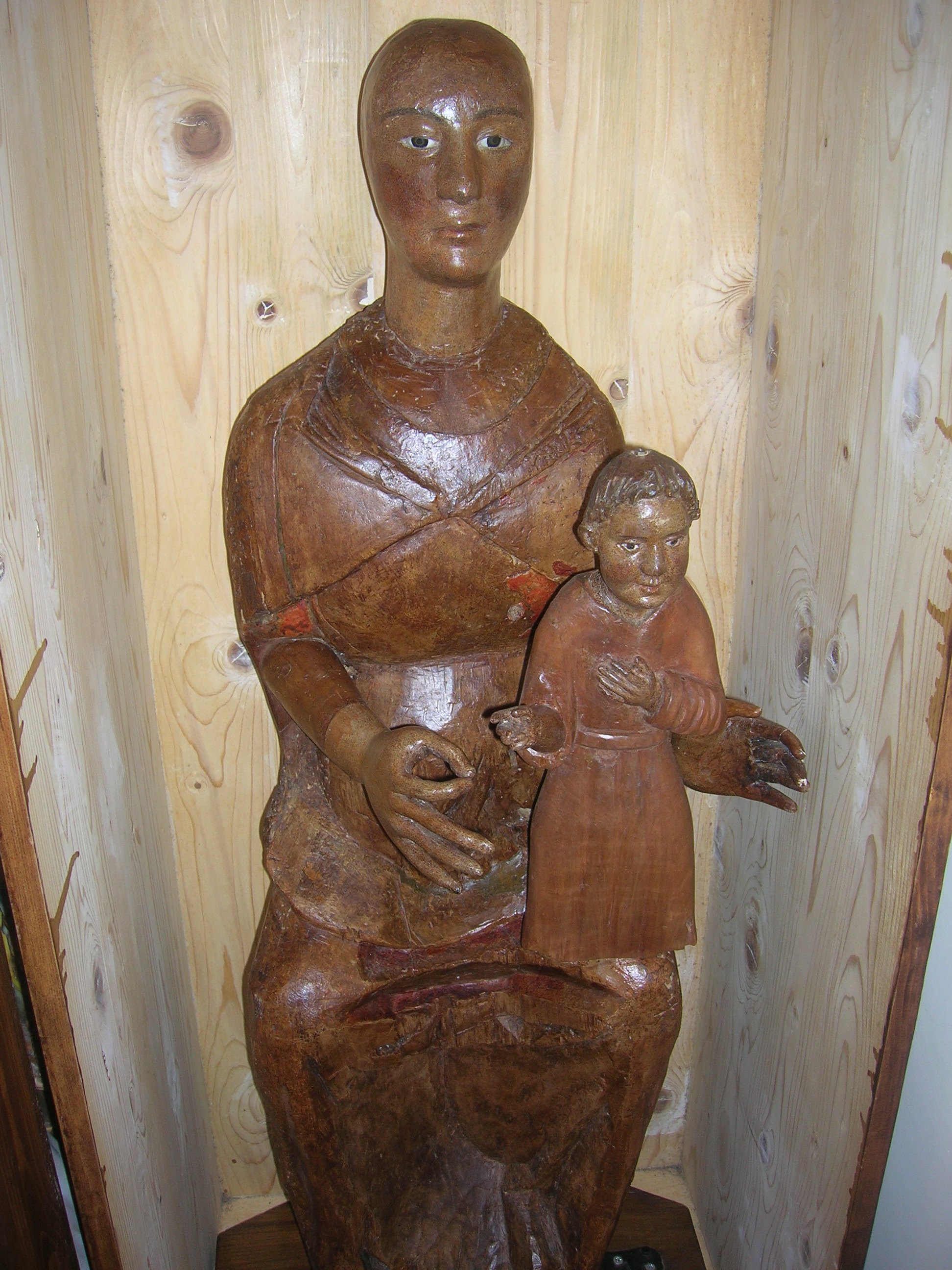 Madonna di Canneto, Madonna con Bambino (statua) - ambito abruzzese (XIII)