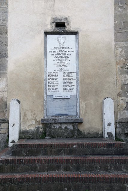 lapide commemorativa ai caduti - ambito Italia meridionale (sec. XX)
