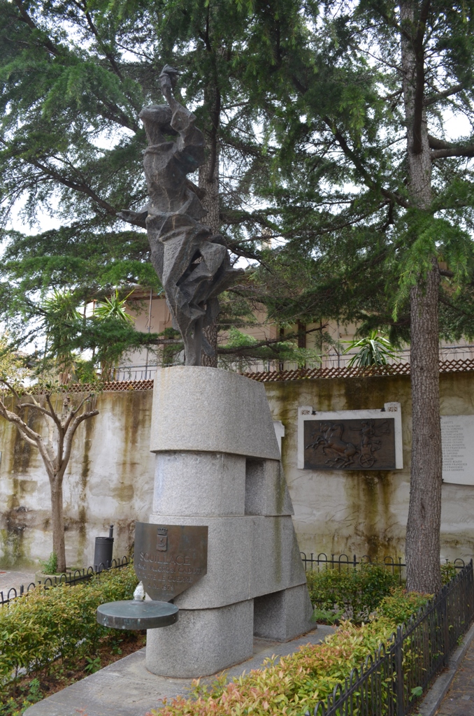 allegoria della Pace (monumento ai caduti) di Mazzei Ugo (ultimo quarto XX)