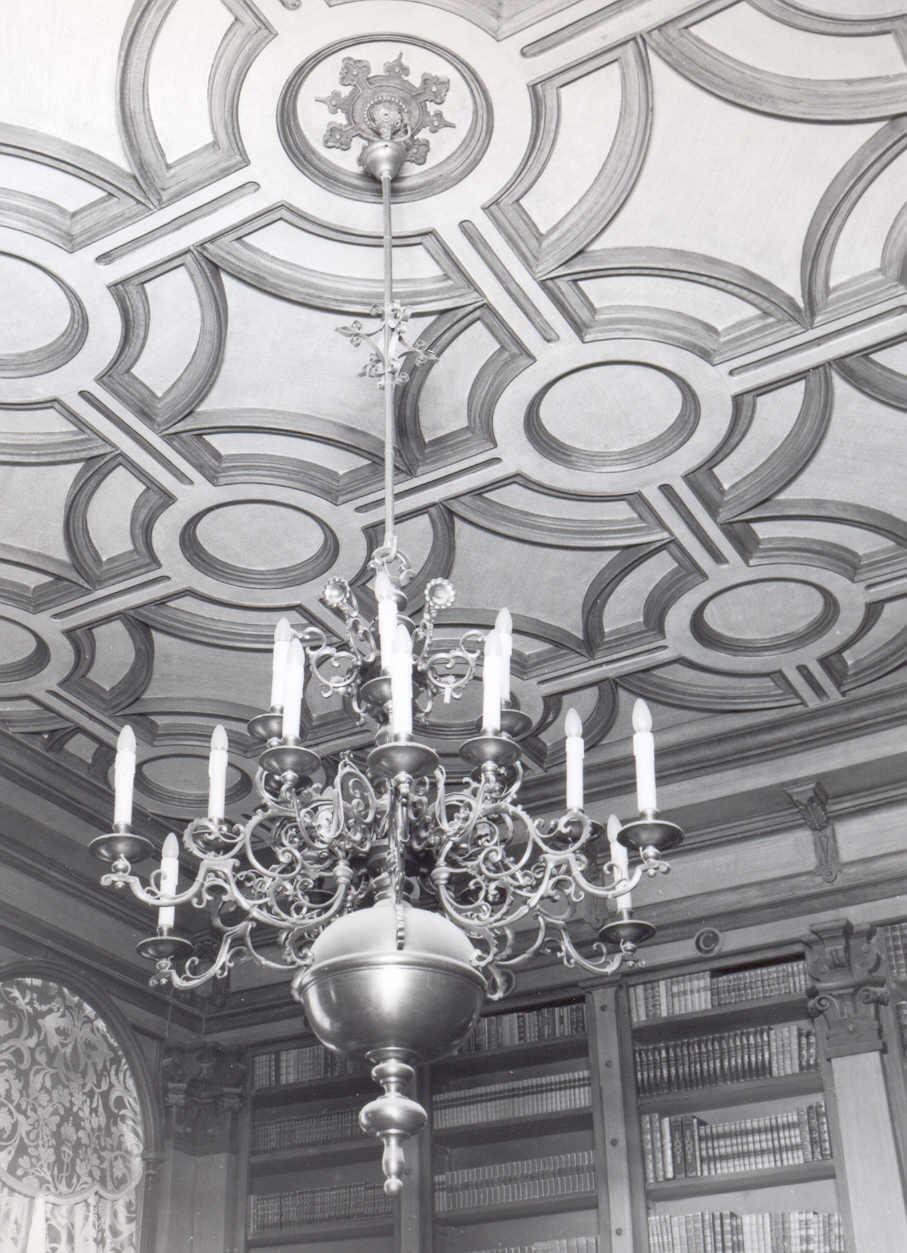 lampadario - a bracci - ambito europeo (seconda metà sec. XIX)