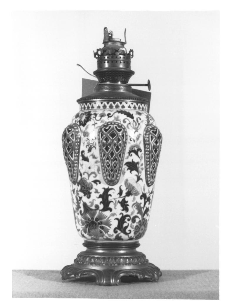 lampada da tavolo - a petrolio - ambito europeo (metà sec. XIX)