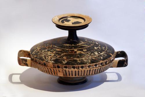 lekane con coperchio (fine sec. IV a.C)