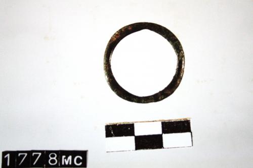 Anello da sospensione (secc. IX-VIII a. C)
