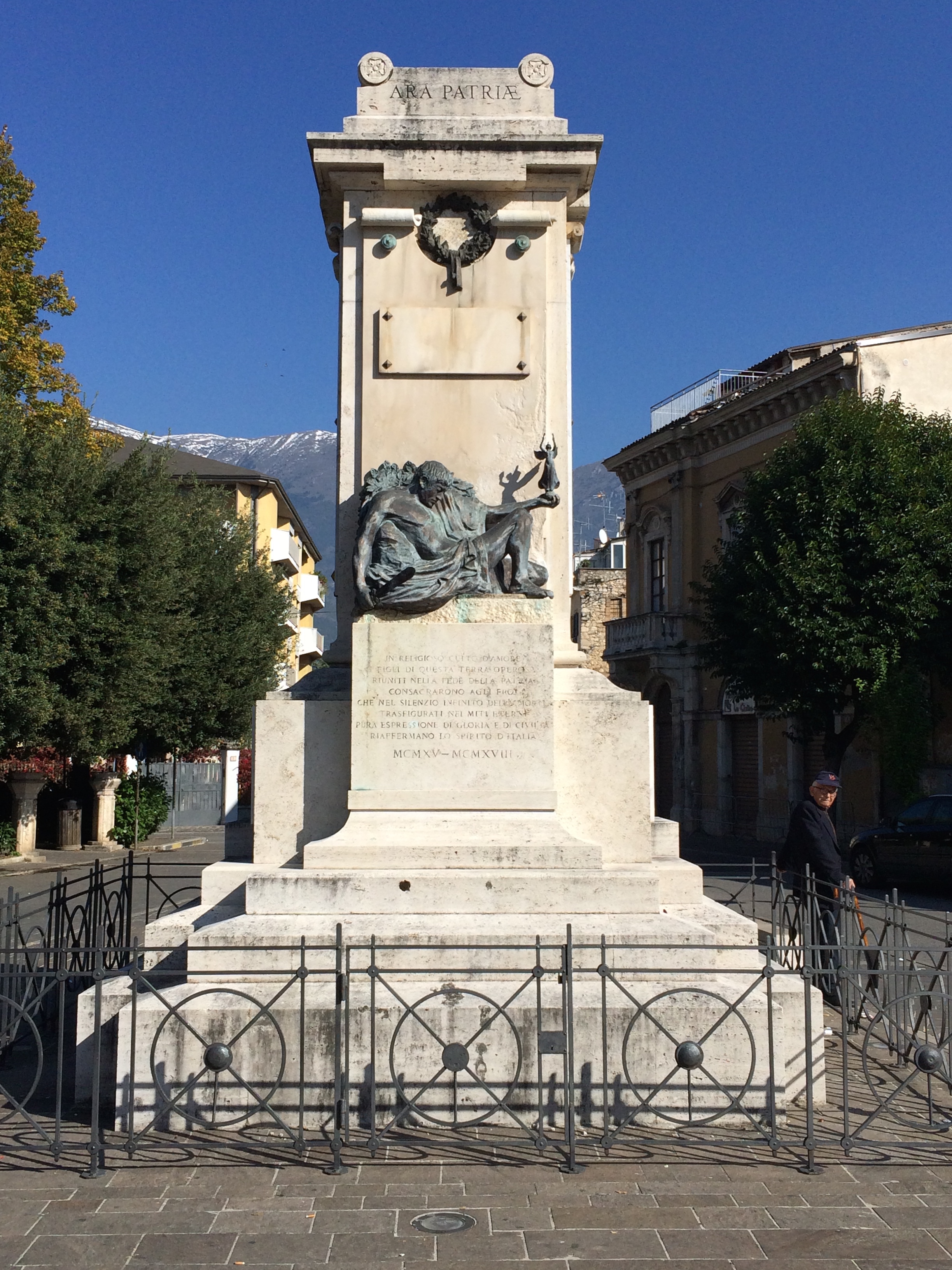 monumento ai caduti - a cippo di Granata Giovanni (attribuito) - ambito abruzzese (XX)