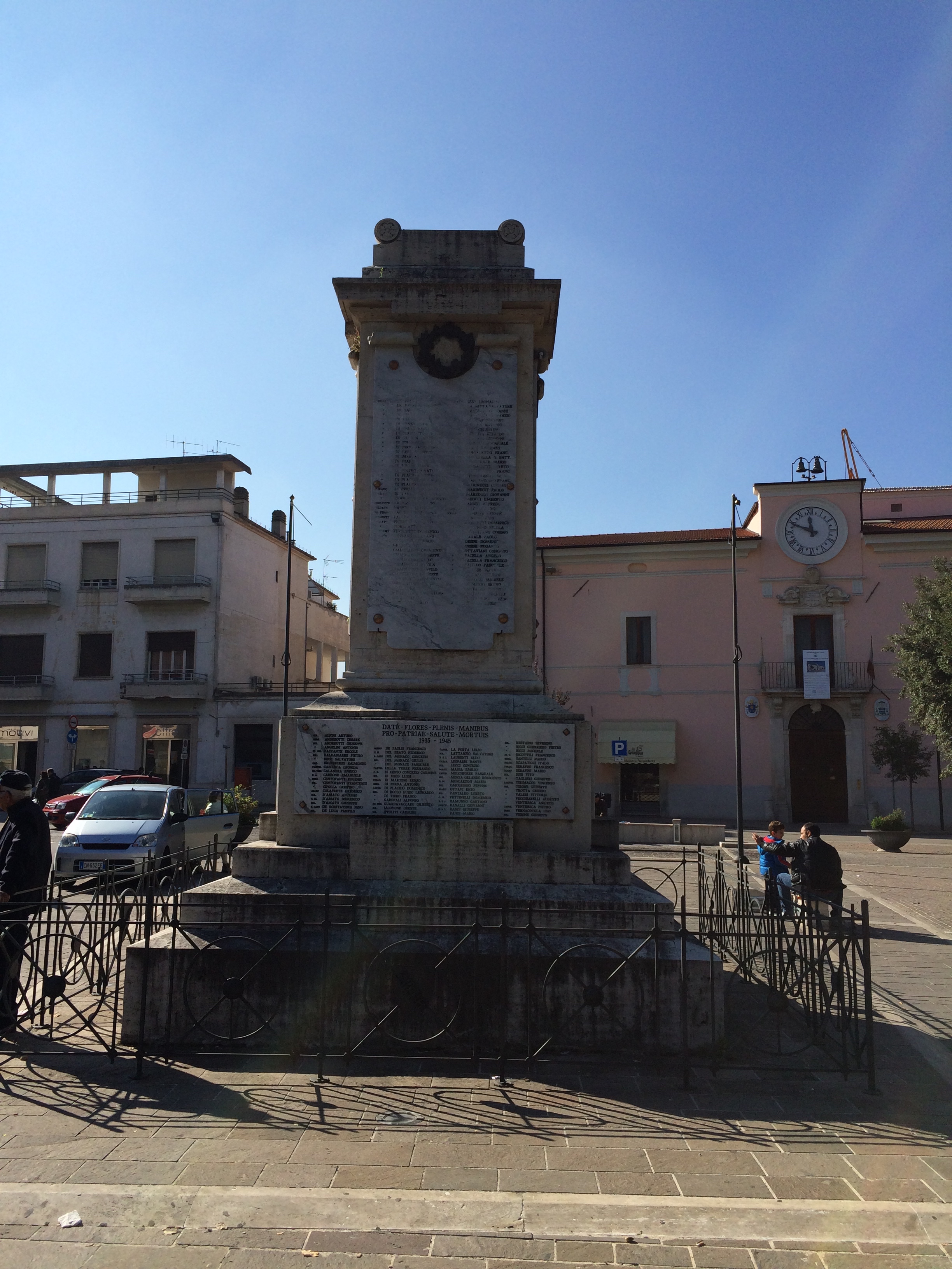 monumento ai caduti - a cippo di Granata Giovanni (attribuito) - ambito abruzzese (XX)