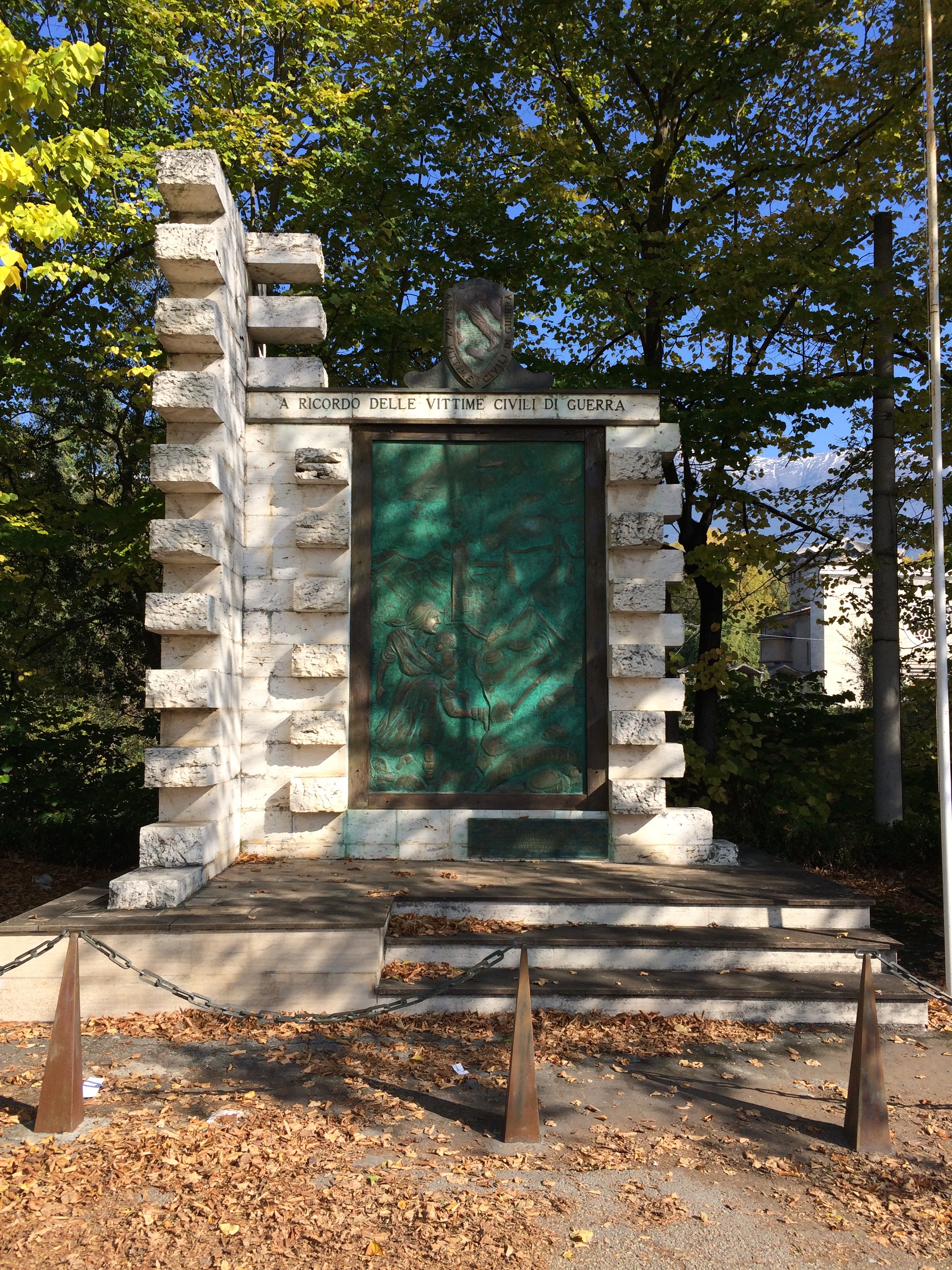 monumento ai caduti - a edicola - ambito abruzzese (seconda metà XX sec)