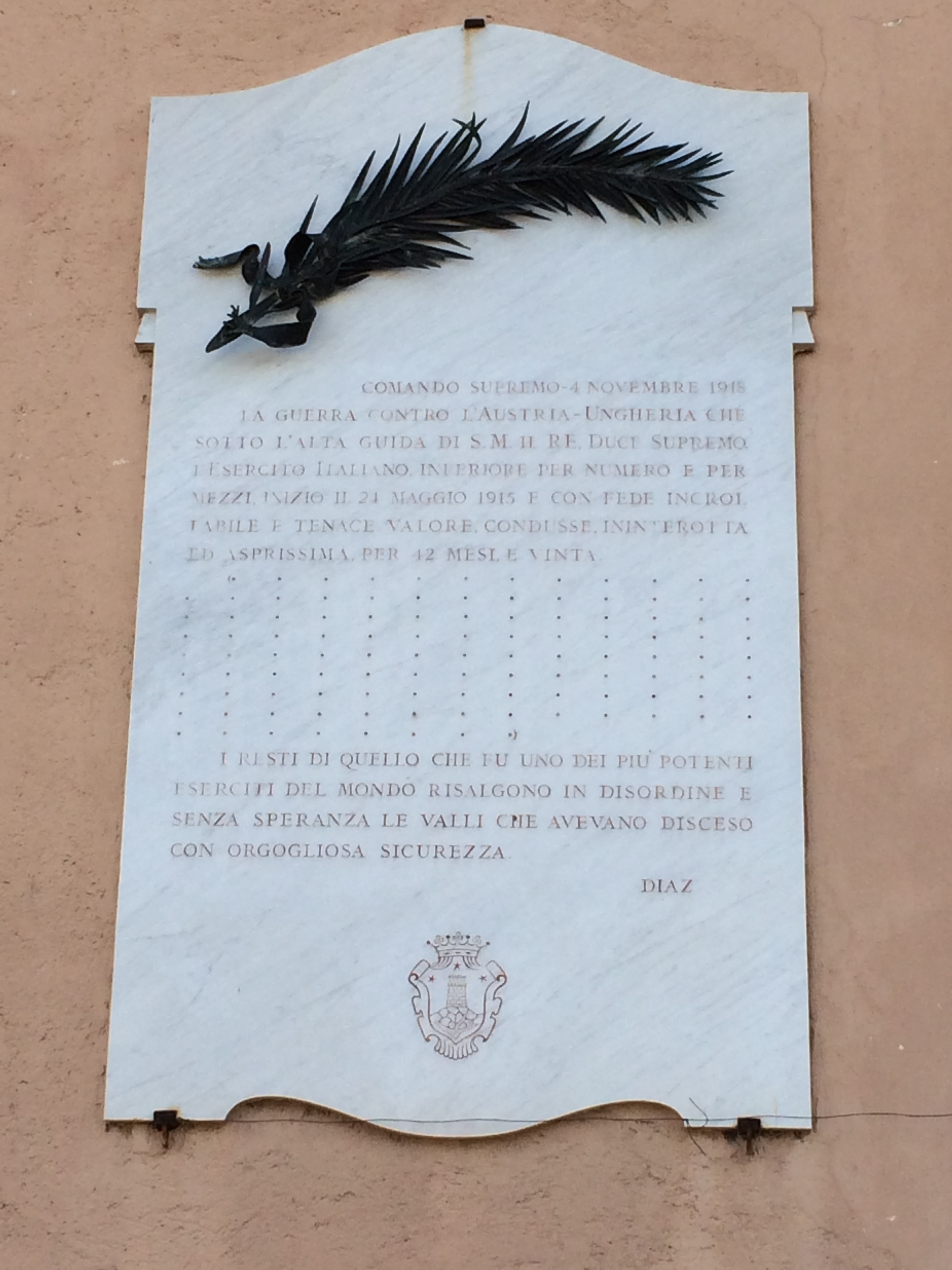 monumento ai caduti - a lapide - ambito abruzzese (prima metà XX sec)