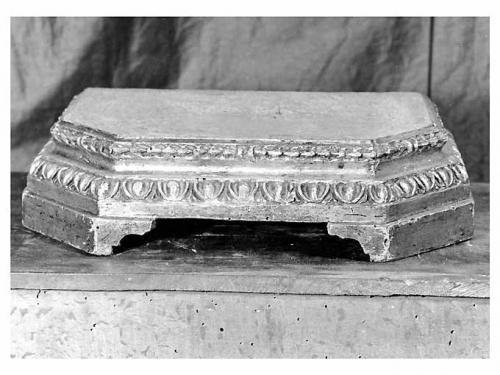 piedistallo di statua, coppia - ambito Italia meridionale (sec. XIX)