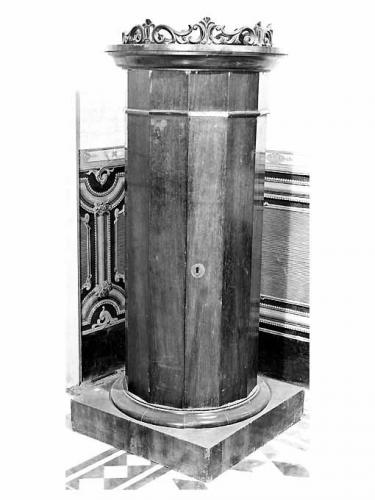 mobile - manifattura pugliese (prima metà sec. XIX)